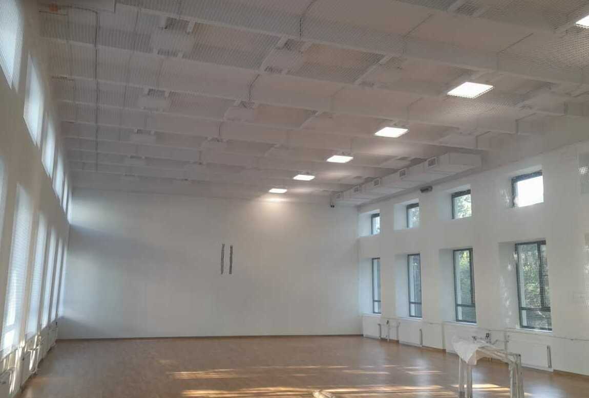 Монтаж заградительной спортивной сетки на объекте г. Москва, ул. Реутовская, д. 16А