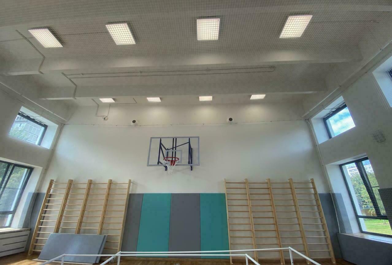 Монтаж заградительной спортивной сетки на объекте б-р Тихорецкий, д. 10