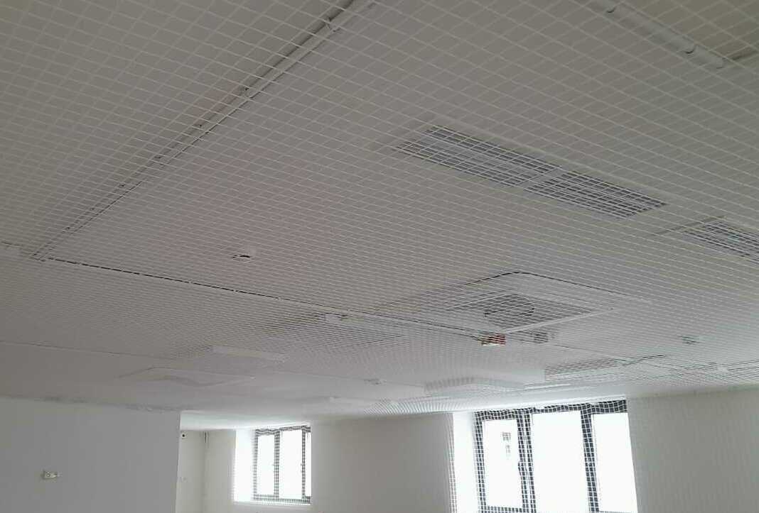 Монтаж заградительной спортивной сетки на объекте г. Москва, ул. Тихвинская, д. 39, стр. 2