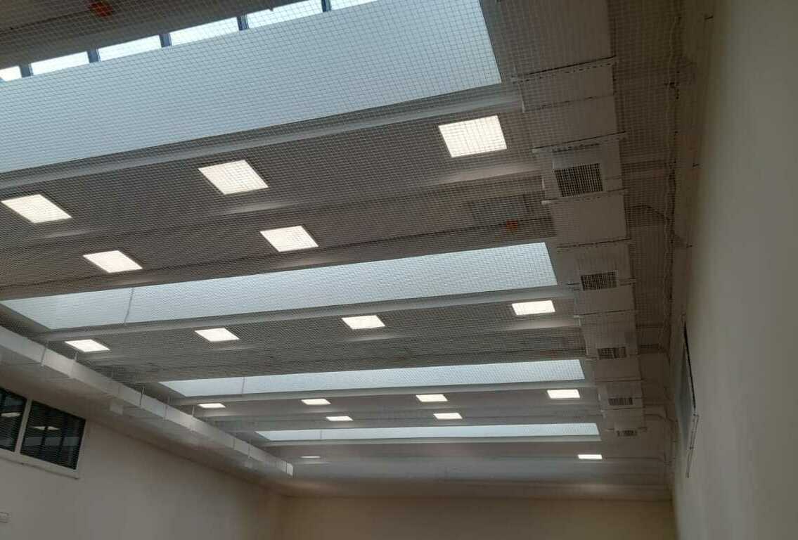 Монтаж заградительной спортивной сетки на объекте г. Москва, ул. Чоботовская, д. 19