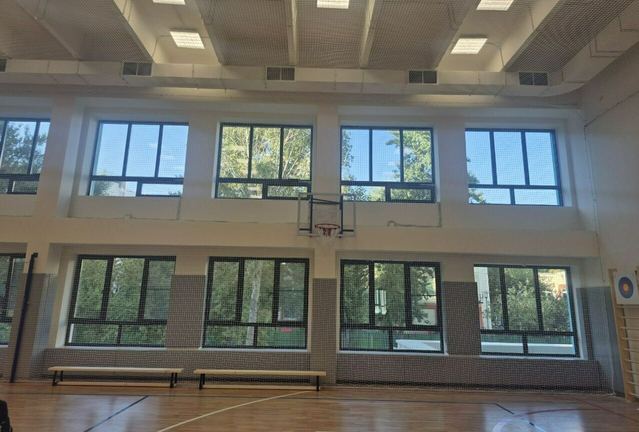 Монтаж заградительной спортивной сетки на объекте 5-ый Квартал Капотни, д. 28 