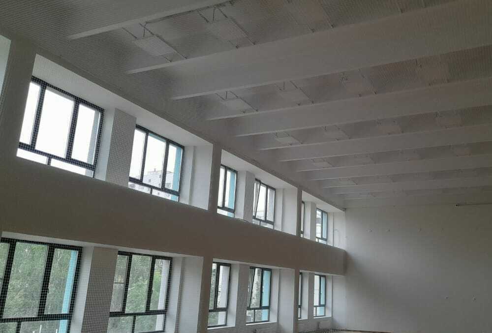 Монтаж заградительной спортивной сетки на объекте ул. Новопеределкинская, д. 9, корп. 1